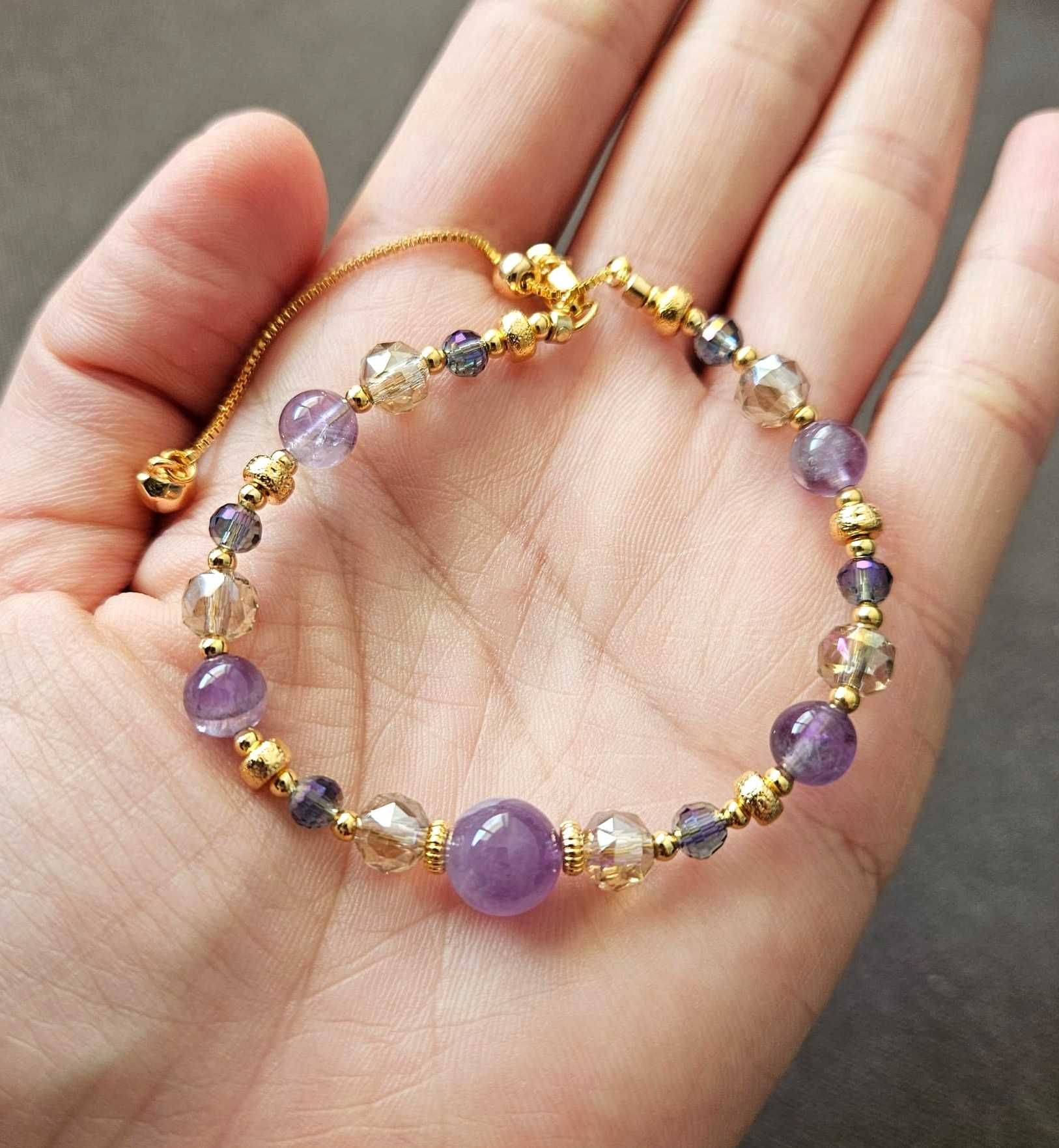 Pulseira de ametista natural e grãos de cristal austríaco