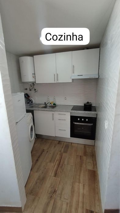 Arrenda-se T1 Aveiras de Baixo