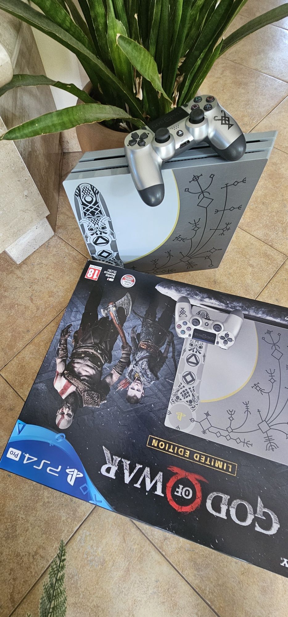 Sprzedam Ps4 Pro God of War edition