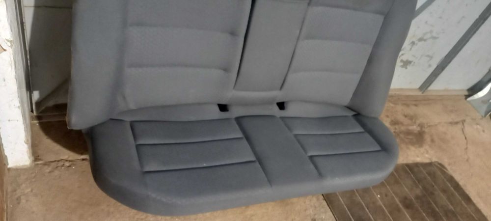 Fotele kubełki + kanapa tylna Audi A4 B5 przed liftem sedan kpl