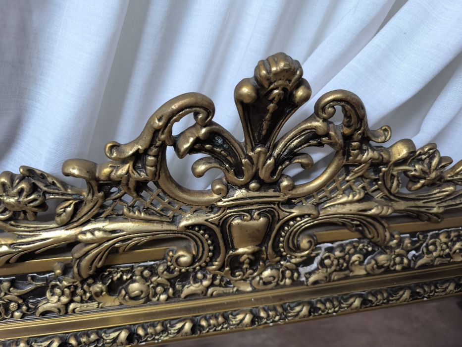 Espelho em telha dourada