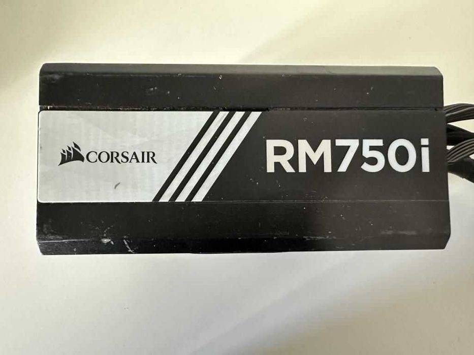 Блок живлення Corsair RM750i 750W