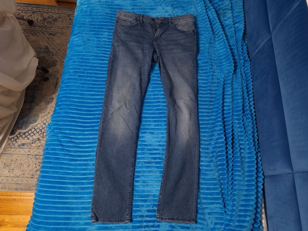 Spodnie jeansy Hugo Boss rozmiar M