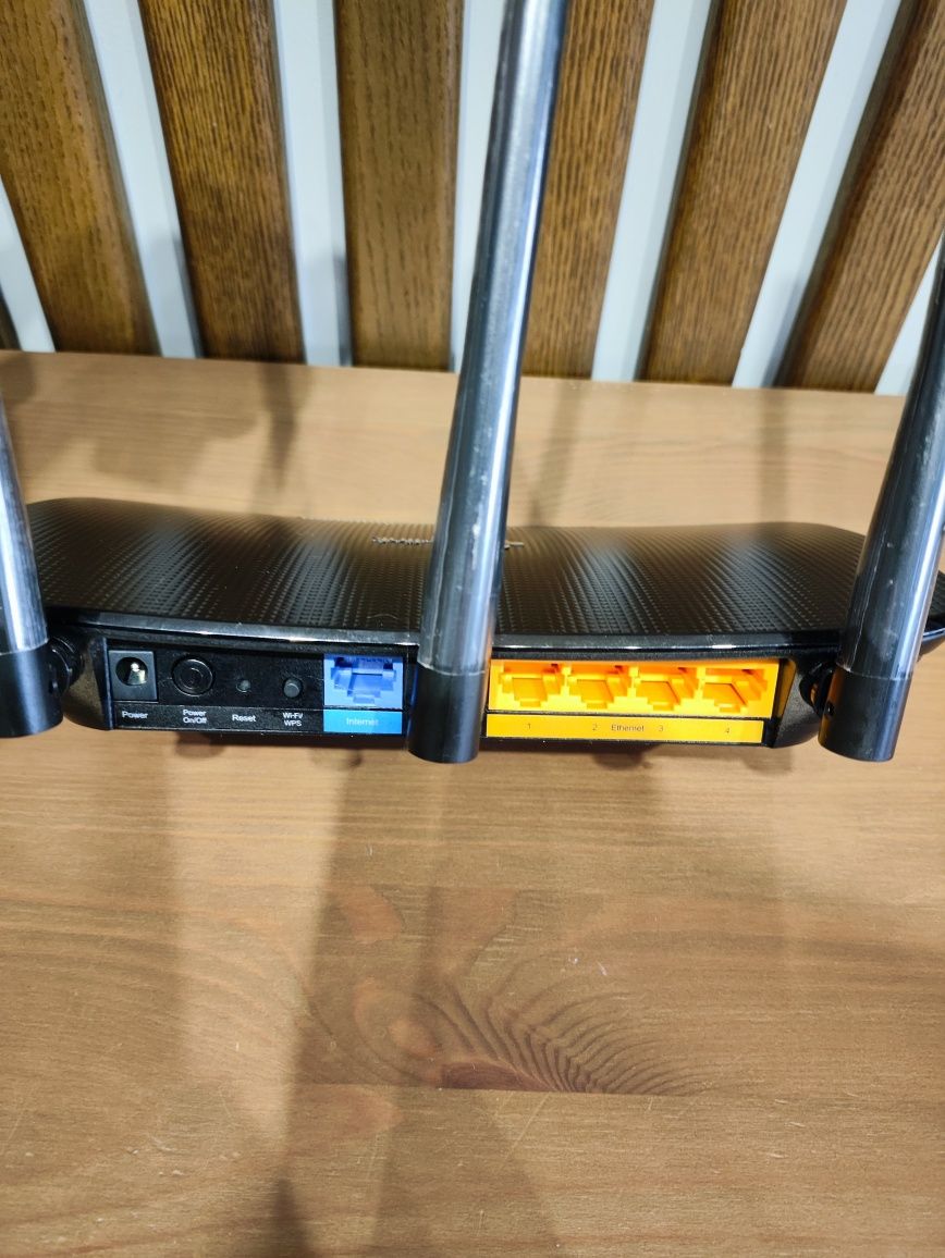 Продам wi fi роутер tp-link N450