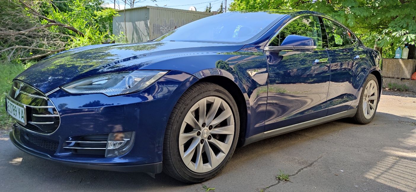 TESLA Model S 90kw повний привід