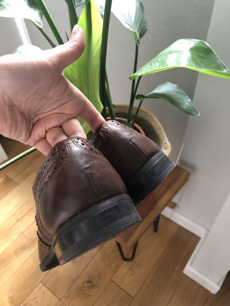 Eleganckie skórzane buty męskie 44