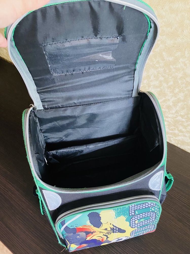 Рюкзак шкільний для хлопчика Rainbow наплічник