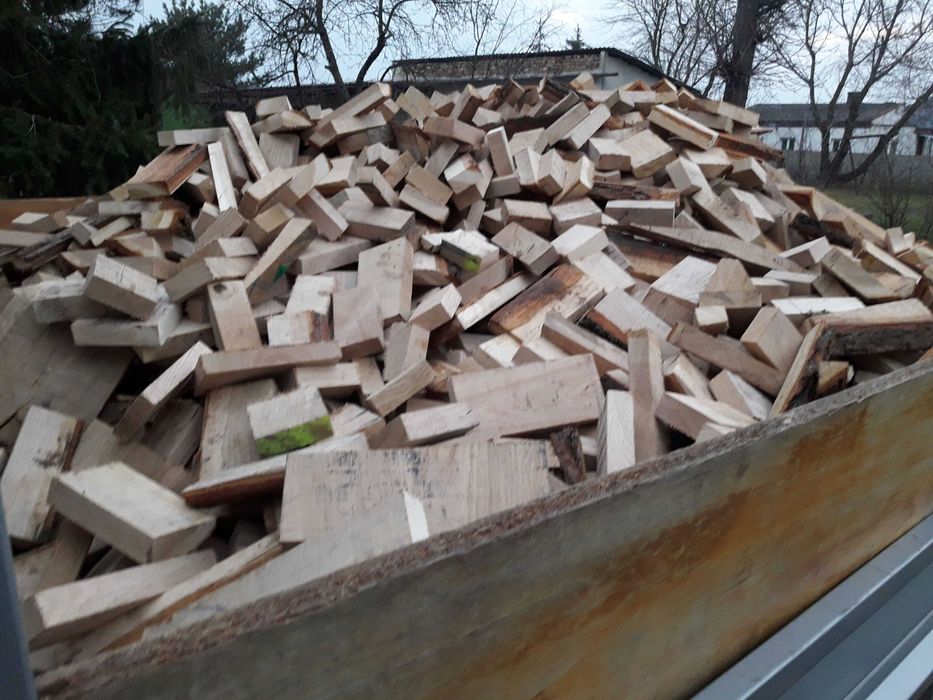 Drewno dębowe bukowe opałowe kostka dębowa drzewo transport