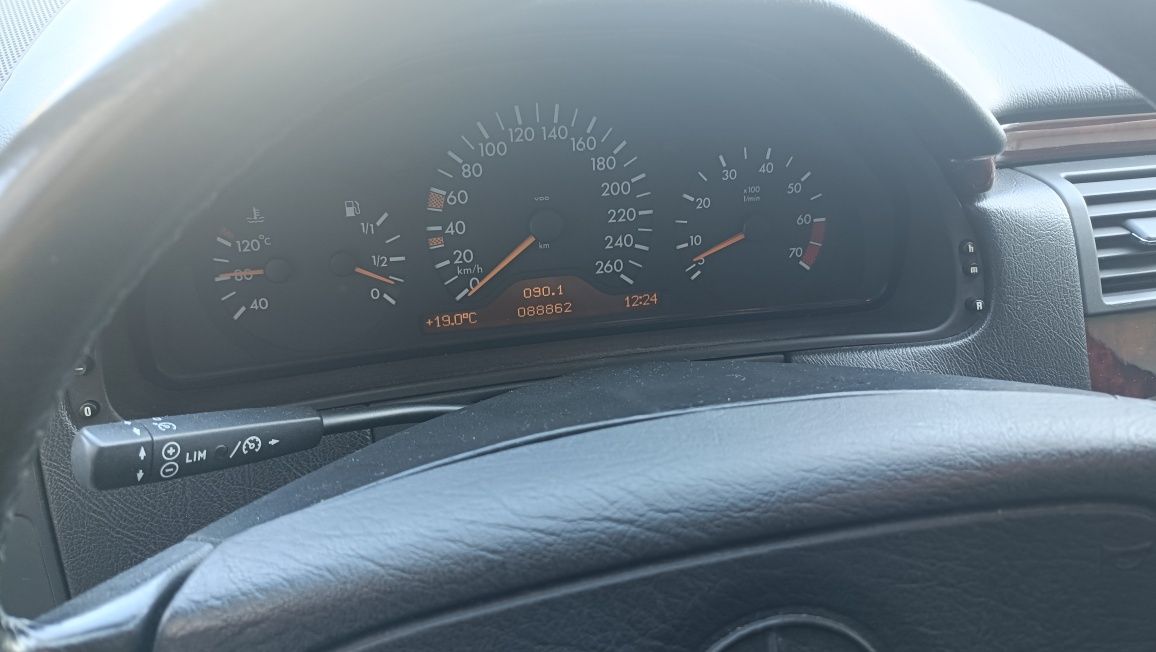 Mercedes Benz E320 V6 gasolina