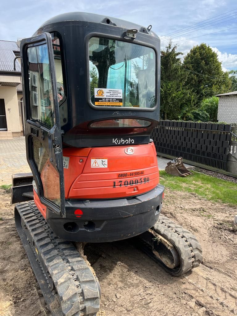 Minikoparka Kubota U25-3 z 2013 roku  waga 2600kg koparka