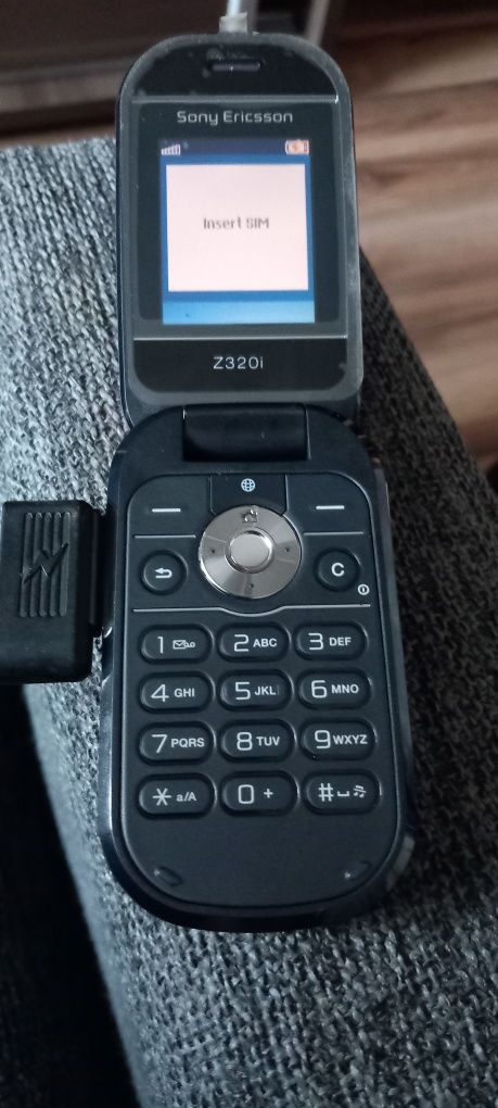 Nowy telefon Sony Ericsson z320i