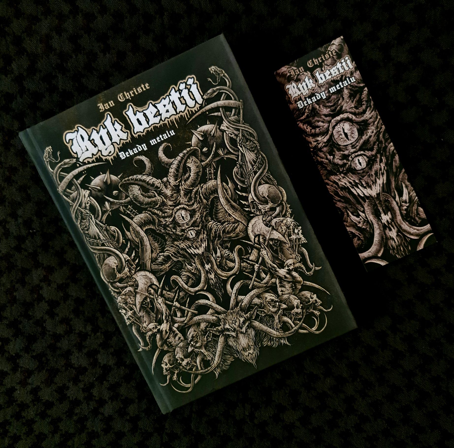 Książka Ryk Bestii "Dekady Metalu" Ian Christe