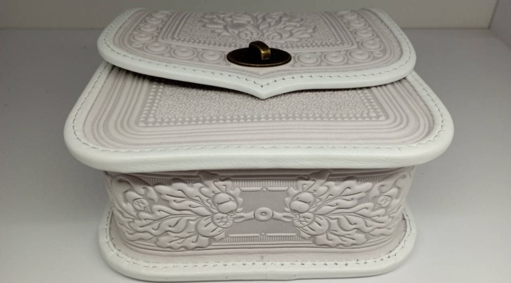 Сумка жіноча шкіряна