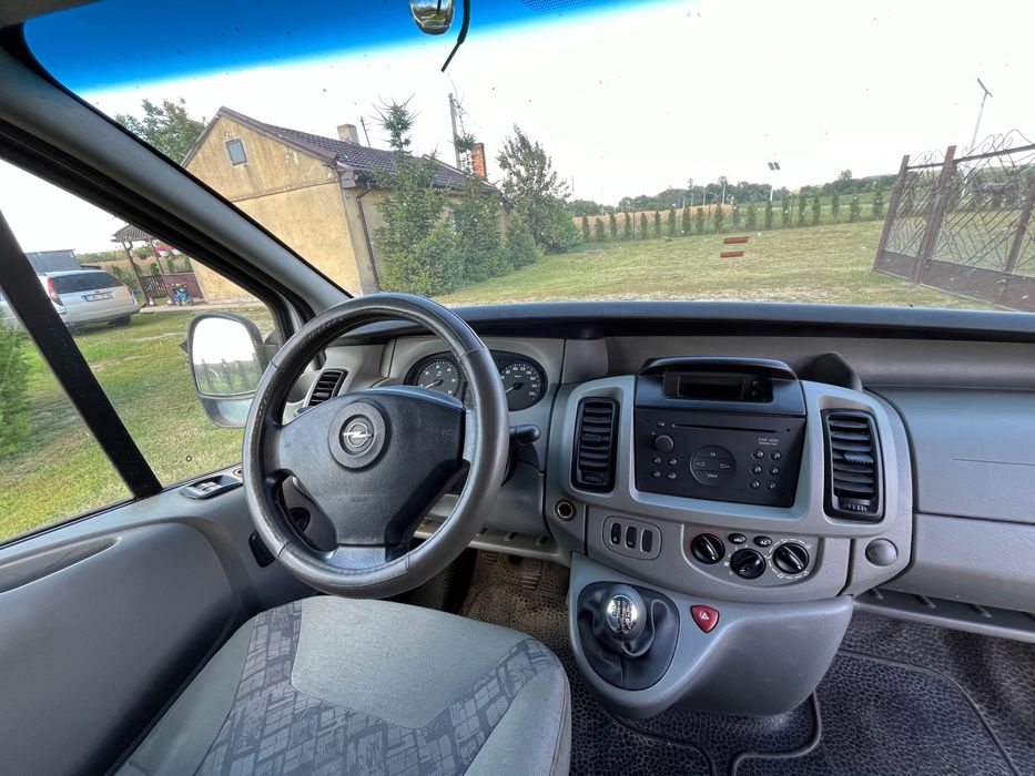 Opel Vivaro long