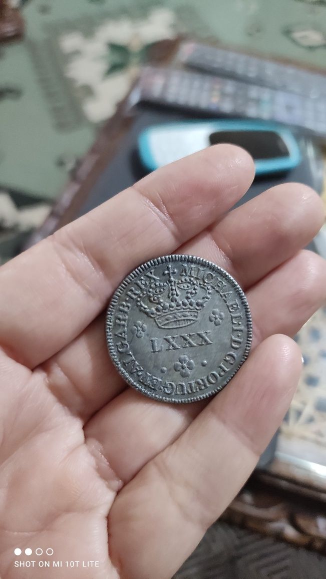 Moeda antiga em bom estado
