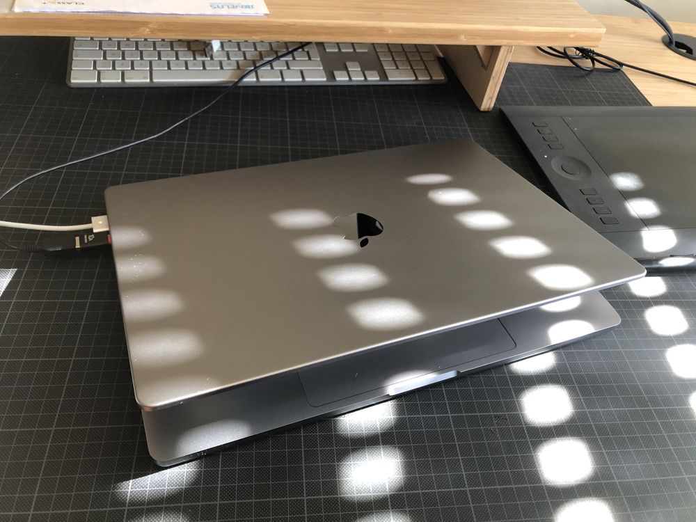 Macbook pro 16” m1 Max 1TB 32GB ram 2021
