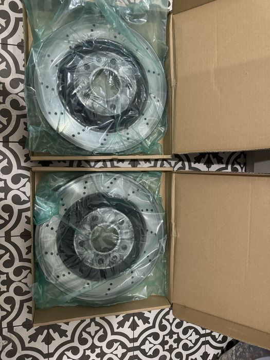 Tarcze hamulcowe RS4, RS5 2024/25 klocki RS4 RS5