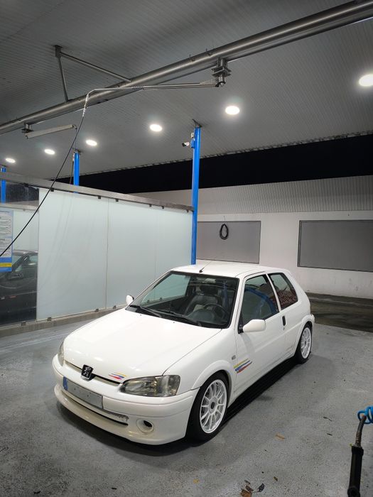 Peugeot 106 Rallye S2 16V
(Rallye de livrete)
Jante 15 averbada