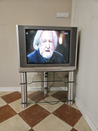Telewizor Panasonic ze stolikiem