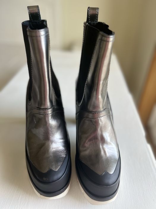 Calçado Novo (Hunter)