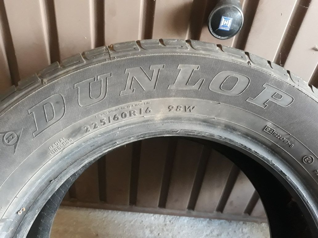 Opony Dunlop 225/60 r16 letnie 2szt
