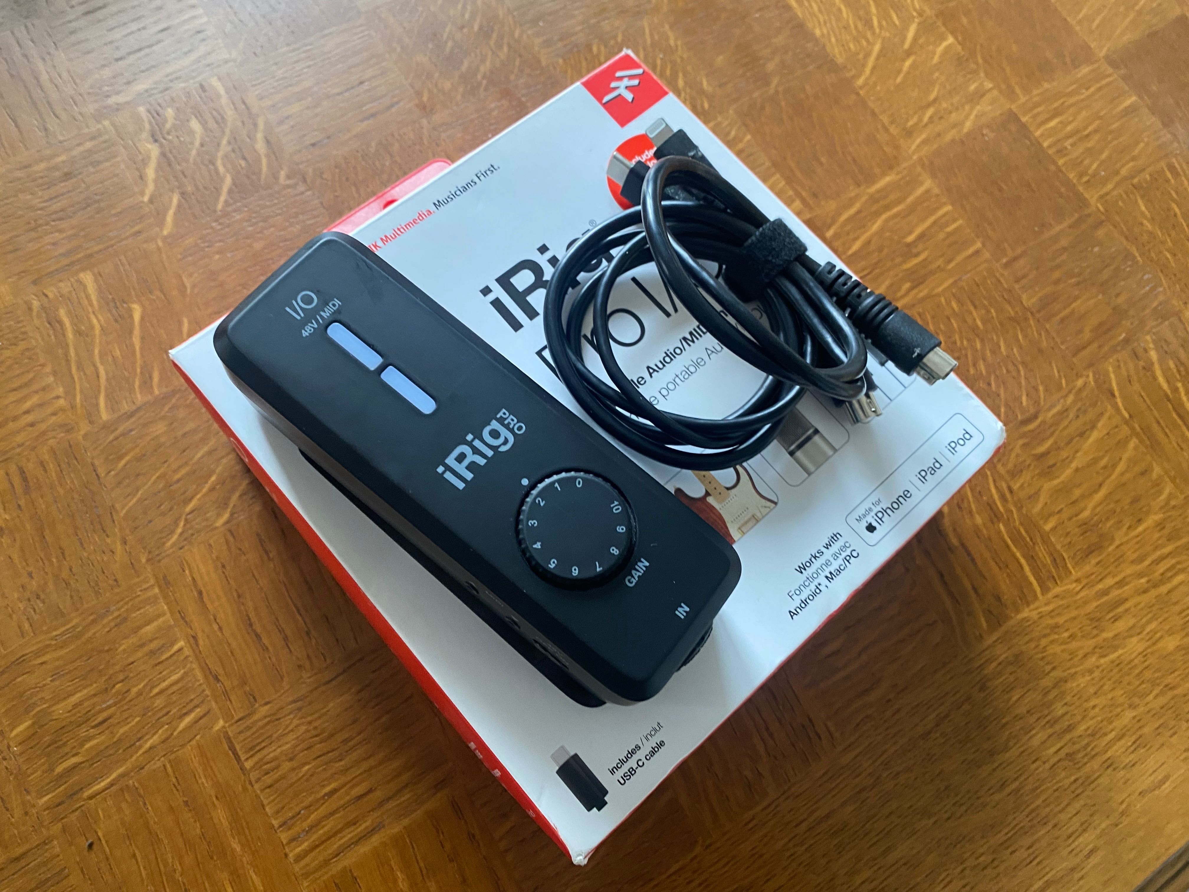 iRig I/O - Interfejs audio i MIDI do nagrywania i występów na żywo