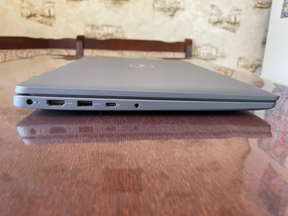 Ноутбук 15" FHD Dell Latitude 3540 (I5-1335U/16/SSD 256/Iris Xe)