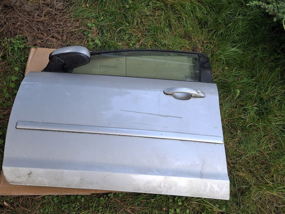 Drzwi z samochodu Ford Focus 2-2007 roku