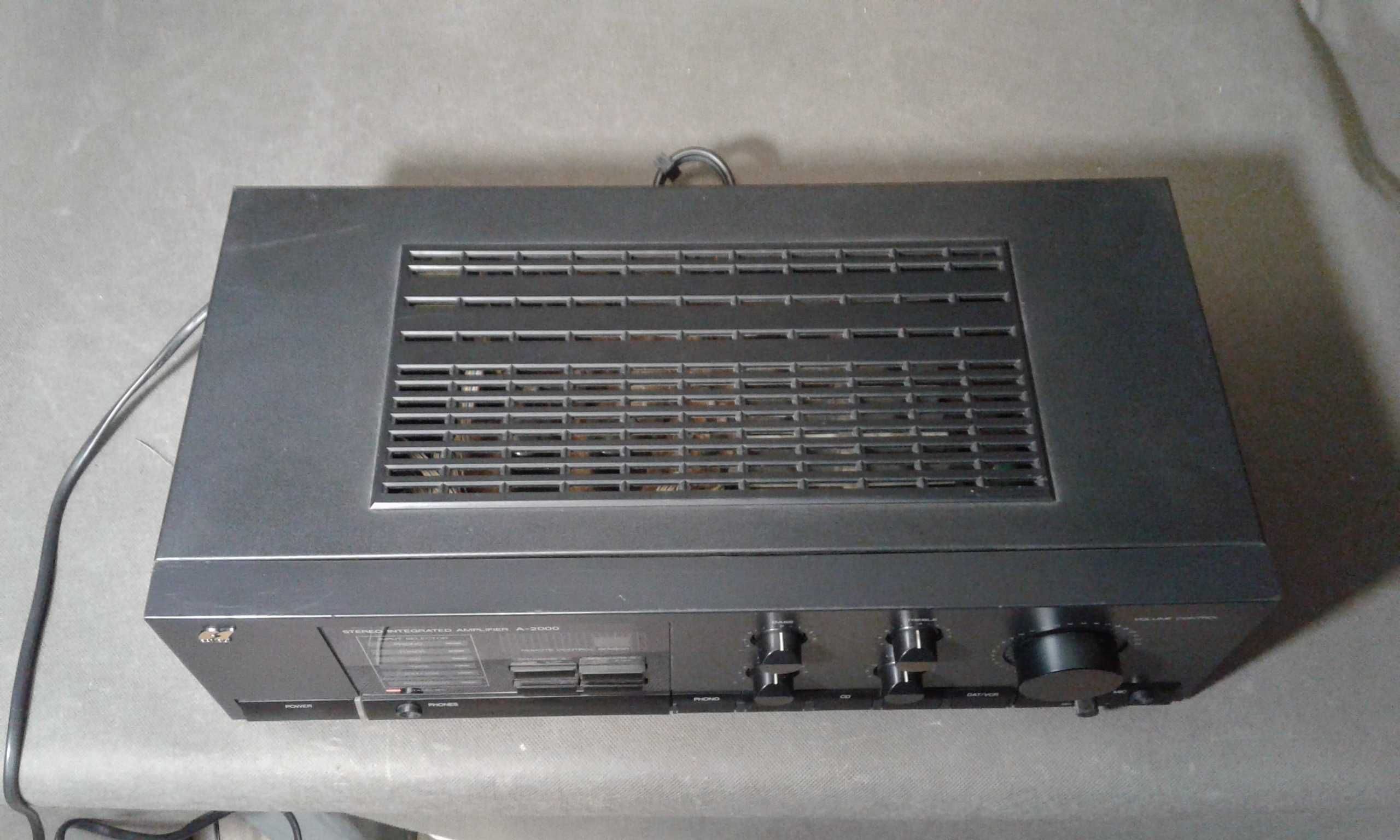 SANSUI A-2000,wzmacniacz stereo