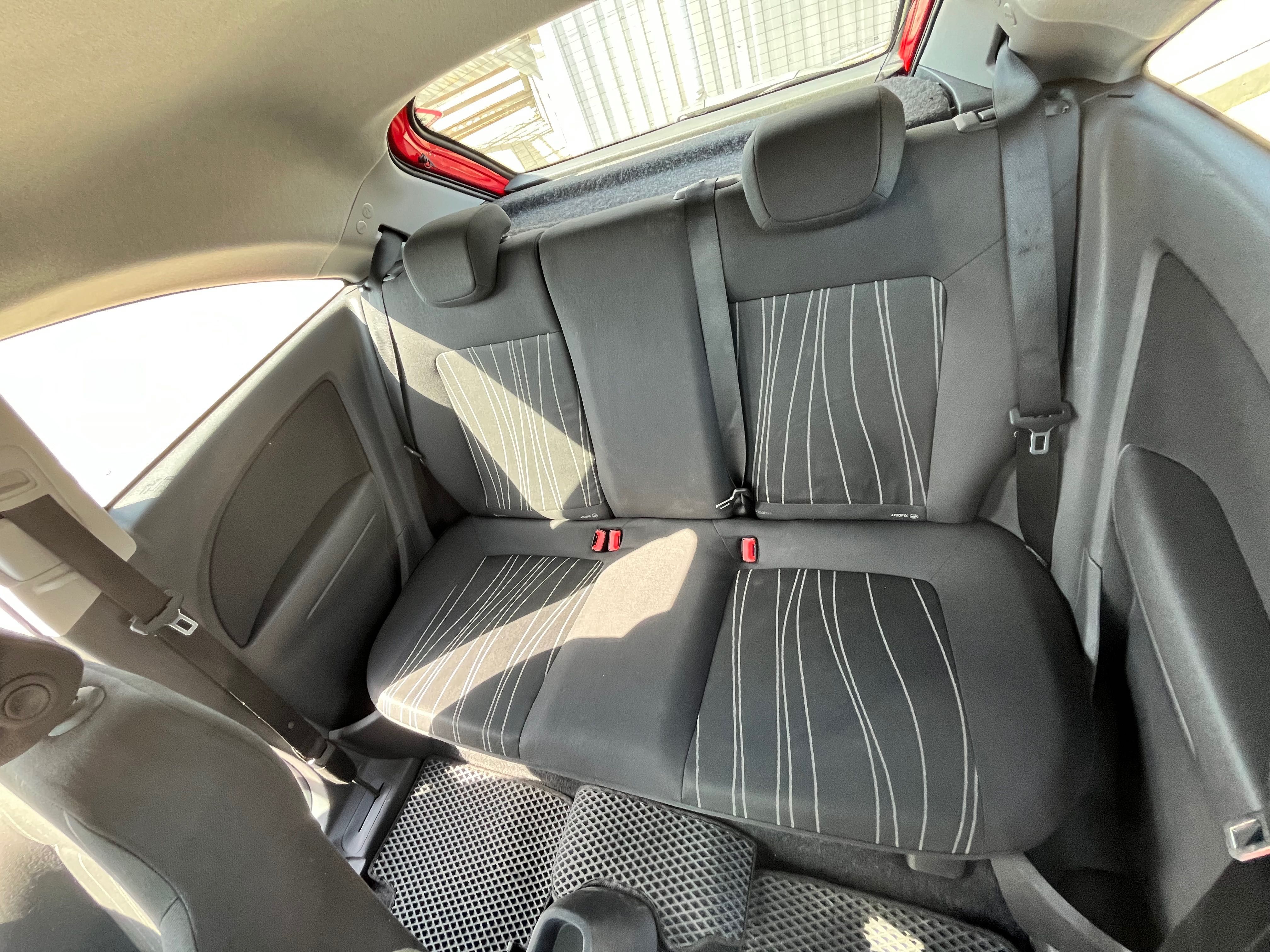 Автомобиль Opel Corsa