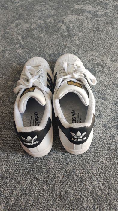 Adidas SUPERSTAR 41 1/3