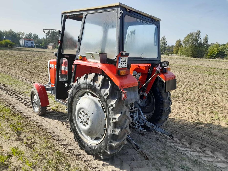 Massey Ferguson 255