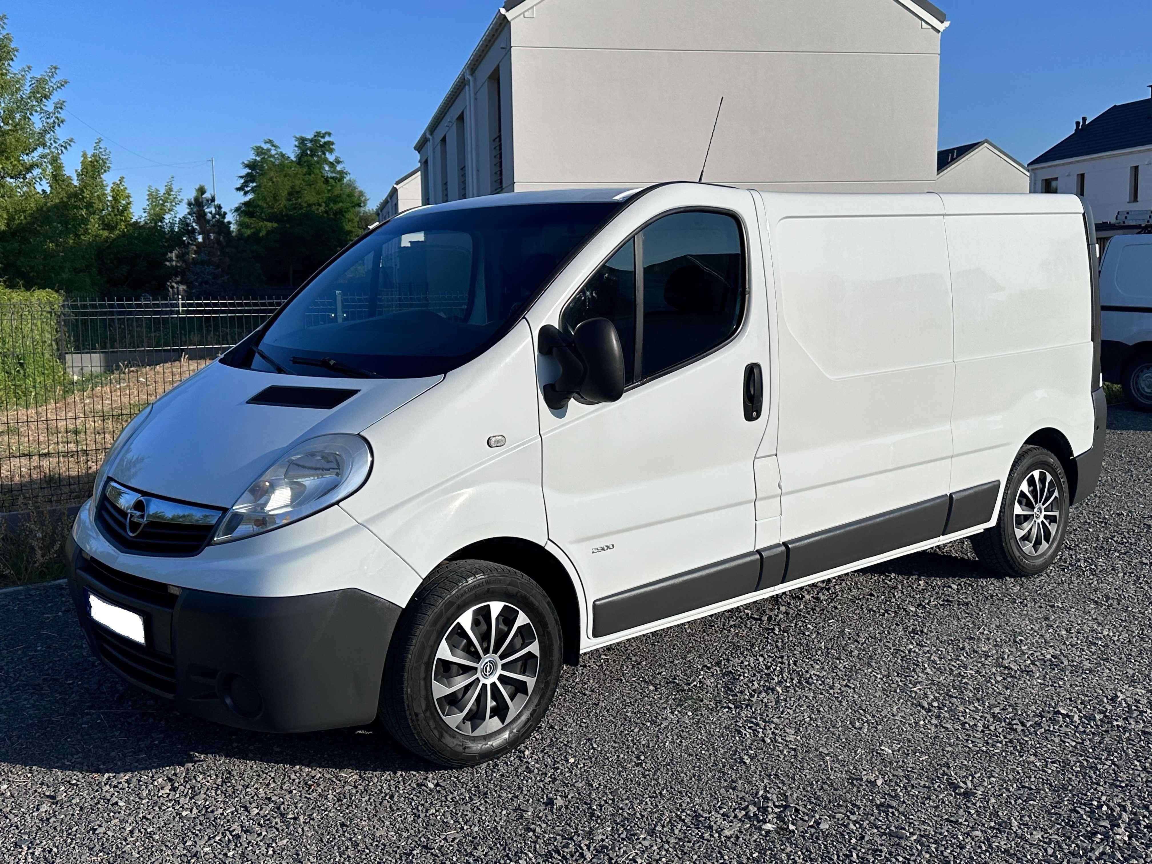 opel vivaro 2,0 cdti 115 km max long