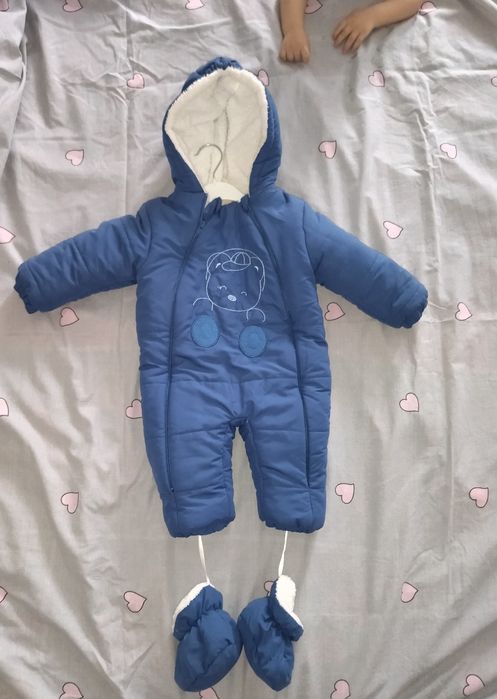Дитячий зимовий комбінезон, розмір 68.
