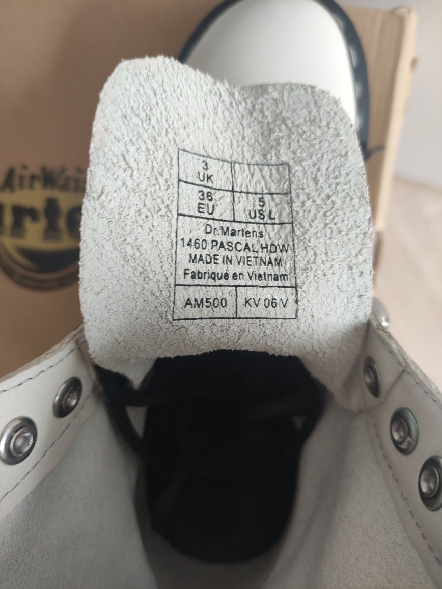 Dr Martens glany trapery buty