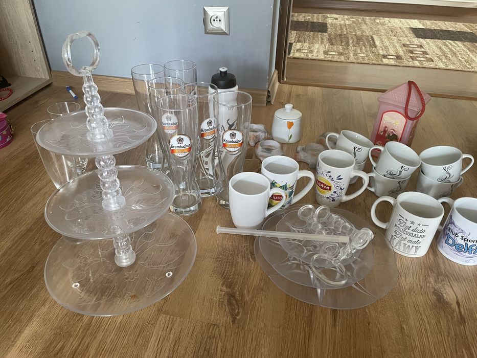 Oddam za darmo kubki,kufle i inne