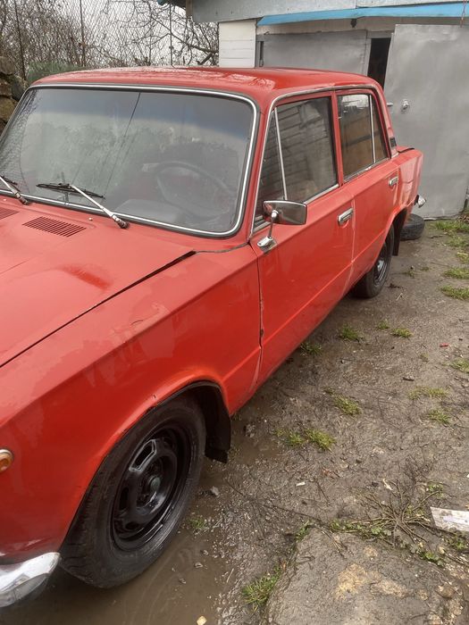Продам ваз 21011