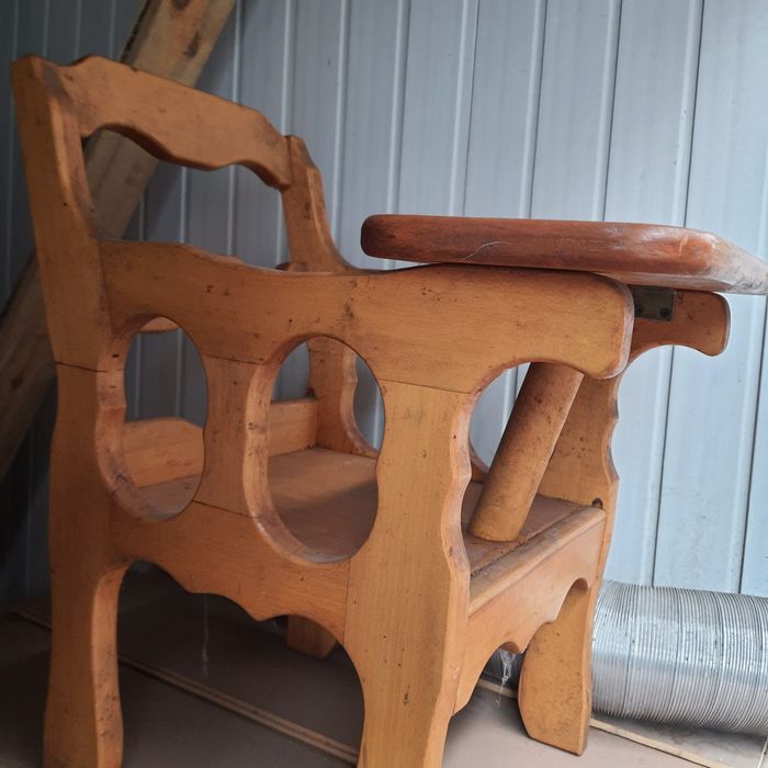 Дитячій стілець, натуральне дерево