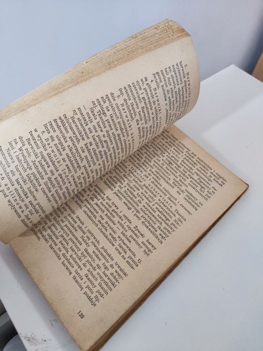 Materiałoznawstwo odzieżowe - Maria Chyrosz, Helena Waniczek