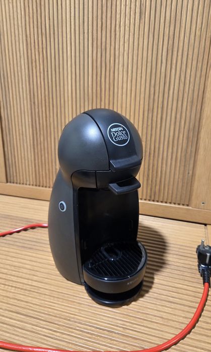 Ekspres Krups KP100 do kawy oraz innych napoi Nescafe Dolce Gusto