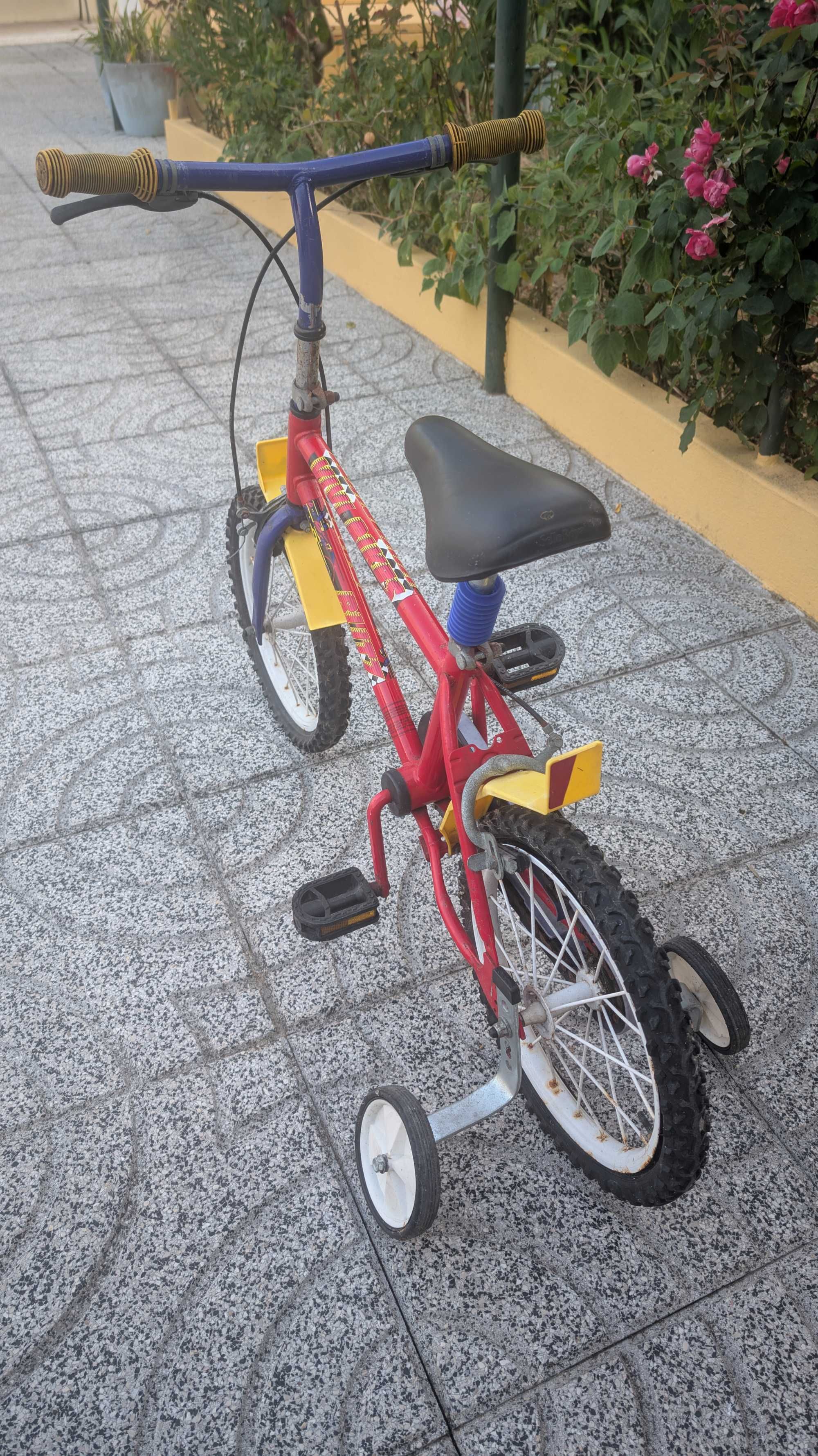 Bicicleta bom estado 3/8 anos