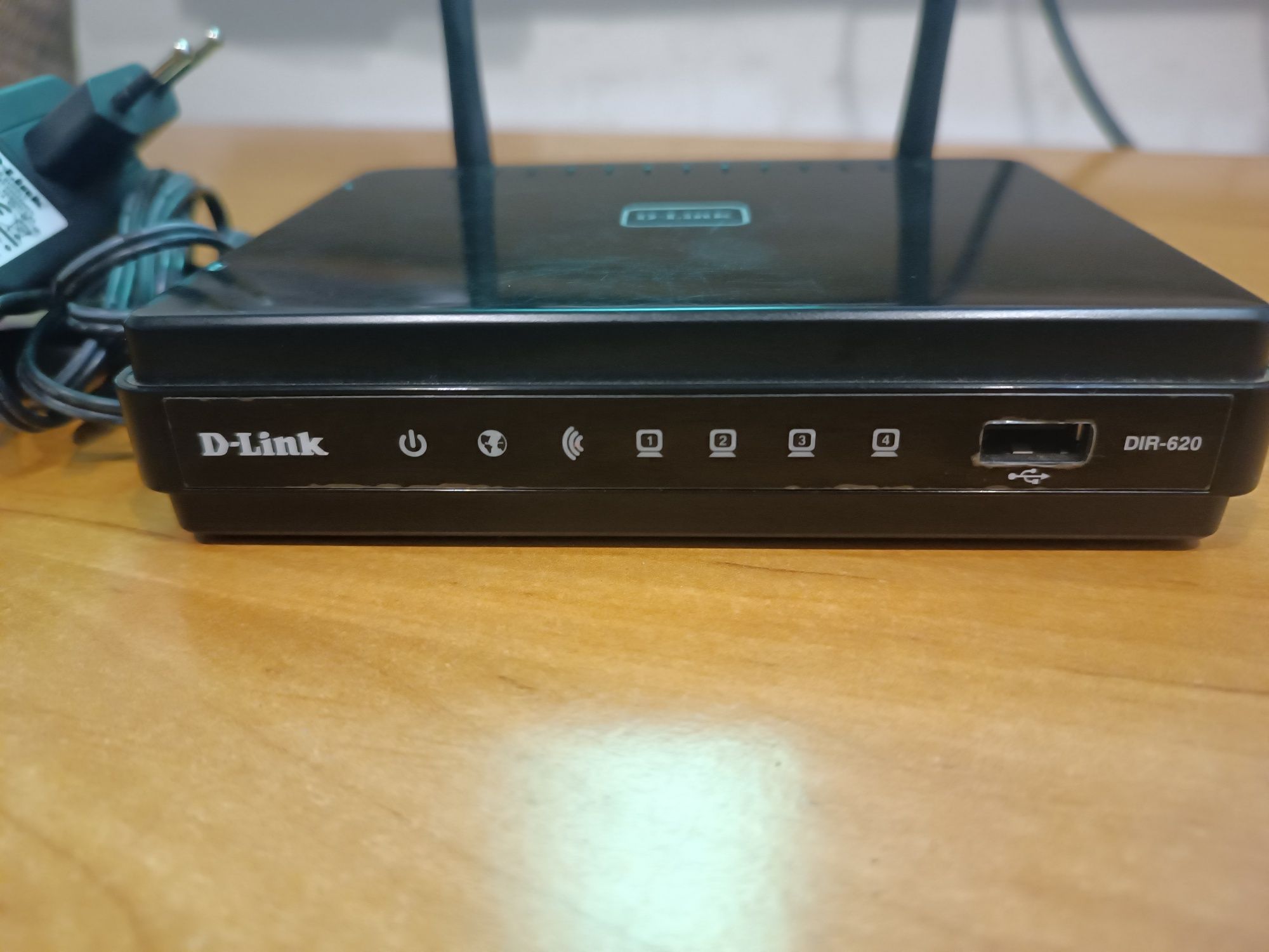 WI Fi router D-LINK DiR620