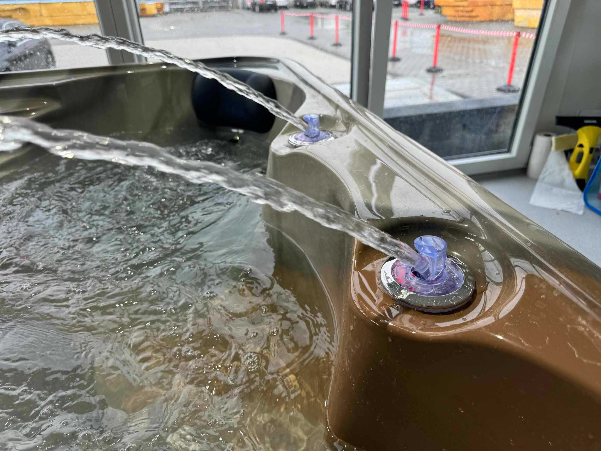 Jacuzzi z hydromasażem wanna ogrodowa luksusowe SPA dla 3,4,5,6 osób