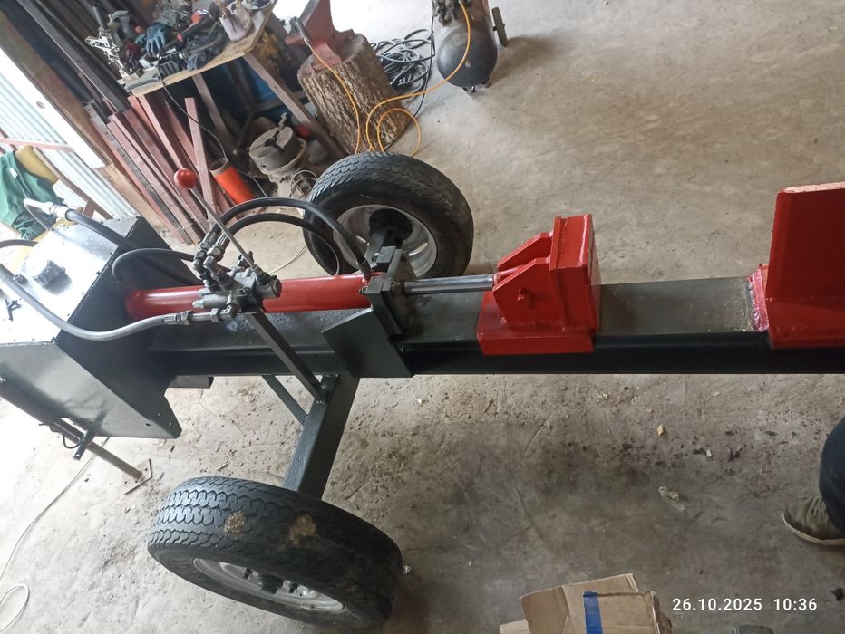 Łuparka do drewna na wałek od ciągnika , mocna - wynajem