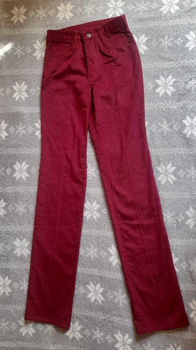 Nowe spodnie vintage sztruksowe bordowe 36