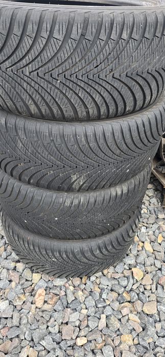 Шини шина покришки всесезонка R17 235/45