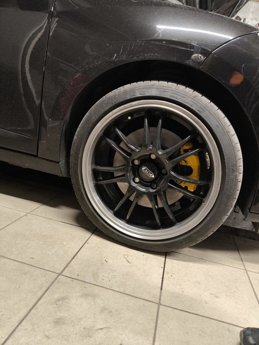 Dotz shift 18x8j 5x114.3