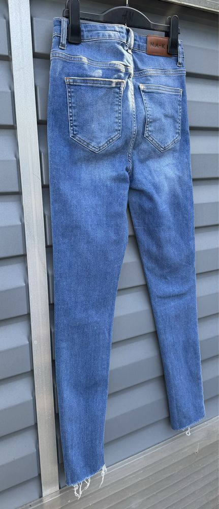 Spodnie jeansowe NA-KD 36