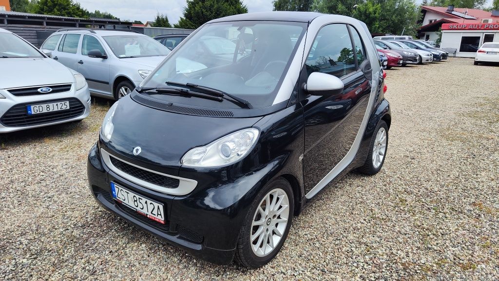 Smart Fortwo 2011 rok najbogatsze wyposażenie