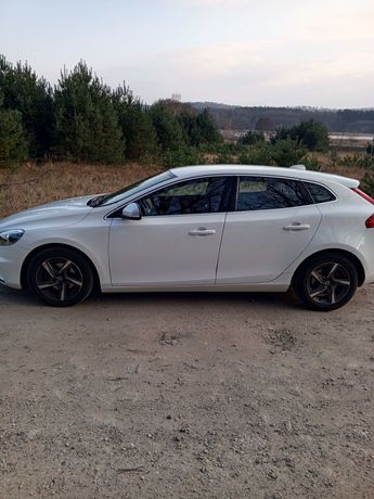 Sprzedam Volvo V40 D2 diesel poj2tys